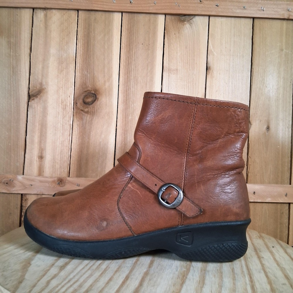 KEEN Bern Baby Bern Boots Womens 9 Brown Leather Buckle Slip Resistant Booties